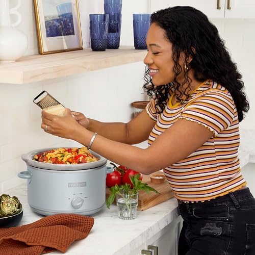 4.5 Quart Manual Slow Cooker – Macaroon Blue - Curated Catalog U3